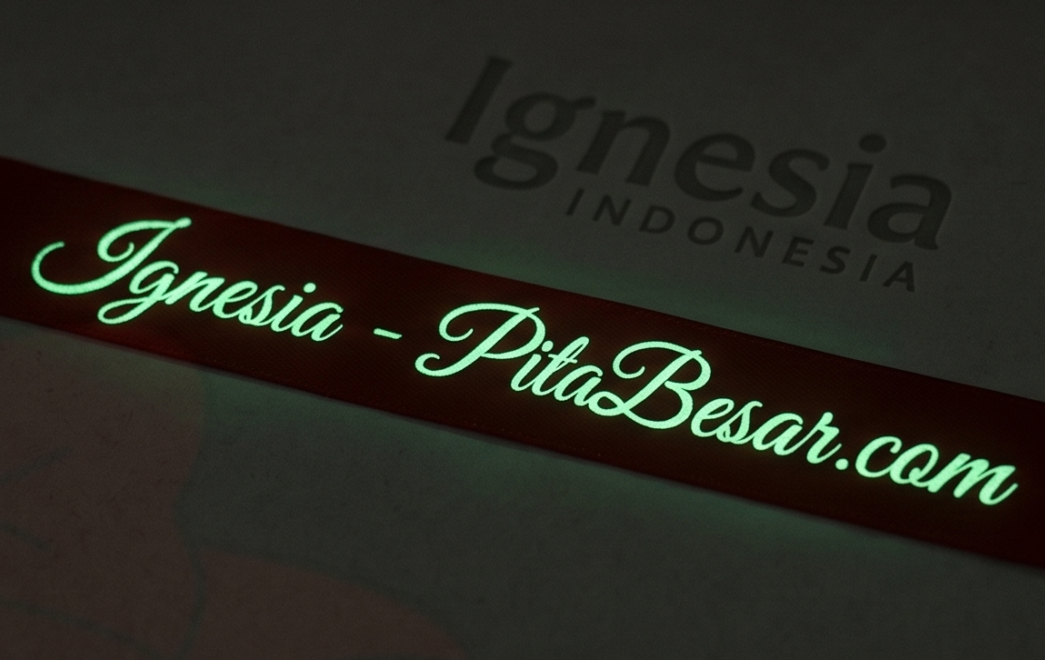 Pita Peresmian Grand Opening Glow In The Dark - Custom Logo & Tulisan Eksklusif